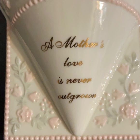 Unique Vase For Mom - Picture 2 of 7